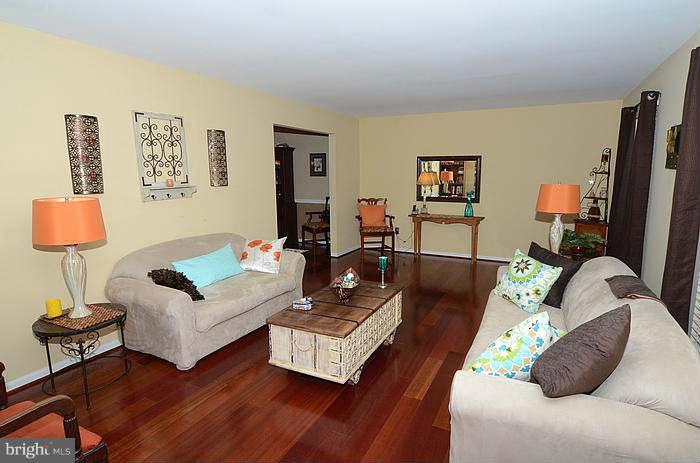1001 Red Harvest Road Gambrills, MD 21054 - Photo 3 of 30 Living Room
