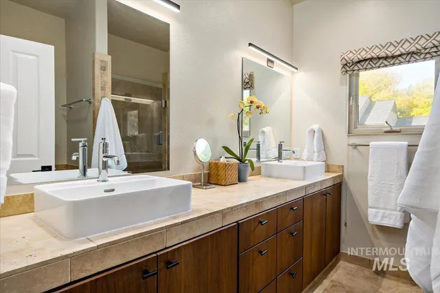 $600,000 | 834 East Riverpark Lane, Boise, ID 83706