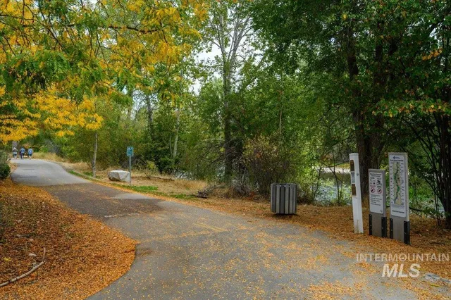 $600,000 | 834 East Riverpark Lane, Boise, ID 83706