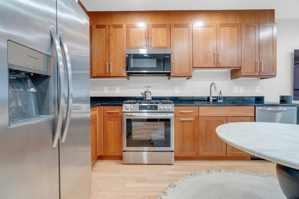 80 Broad Street, Unit 205 Boston, MA 02110 - Photo 10 of 18