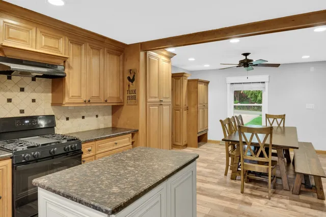 $650,000 | W2585 Long Meadow Drive, Lafayette, WI 53121