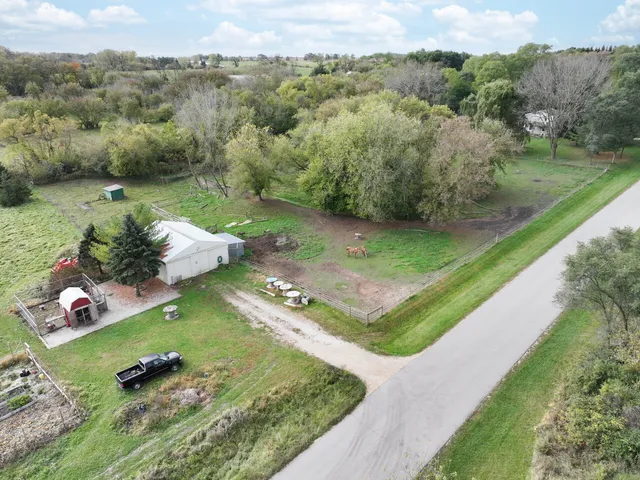 $650,000 | W2585 Long Meadow Drive, Lafayette, WI 53121