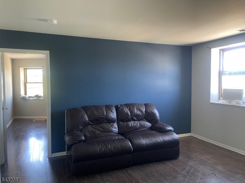 28 East Camplain Road Manville, NJ 08835 - Photo 4 of 7