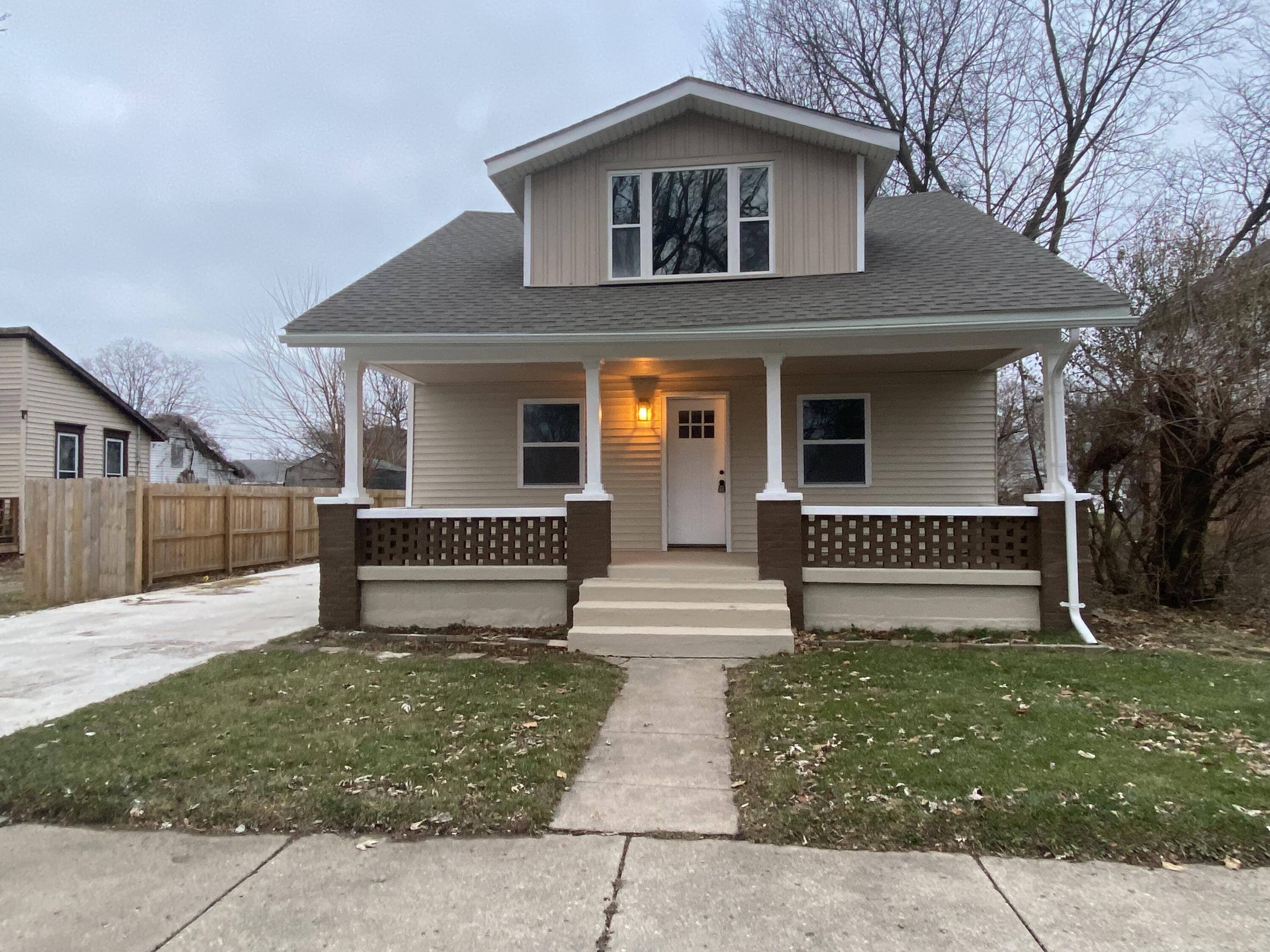 310 East 3rd Street Springfield, OH 45503 - Photo 3 of 32