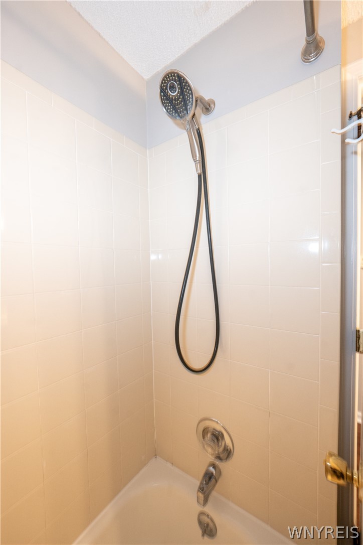 4607 Chestnut Ridge Road, Unit C Amherst, NY 14228 - Photo 21 of 43