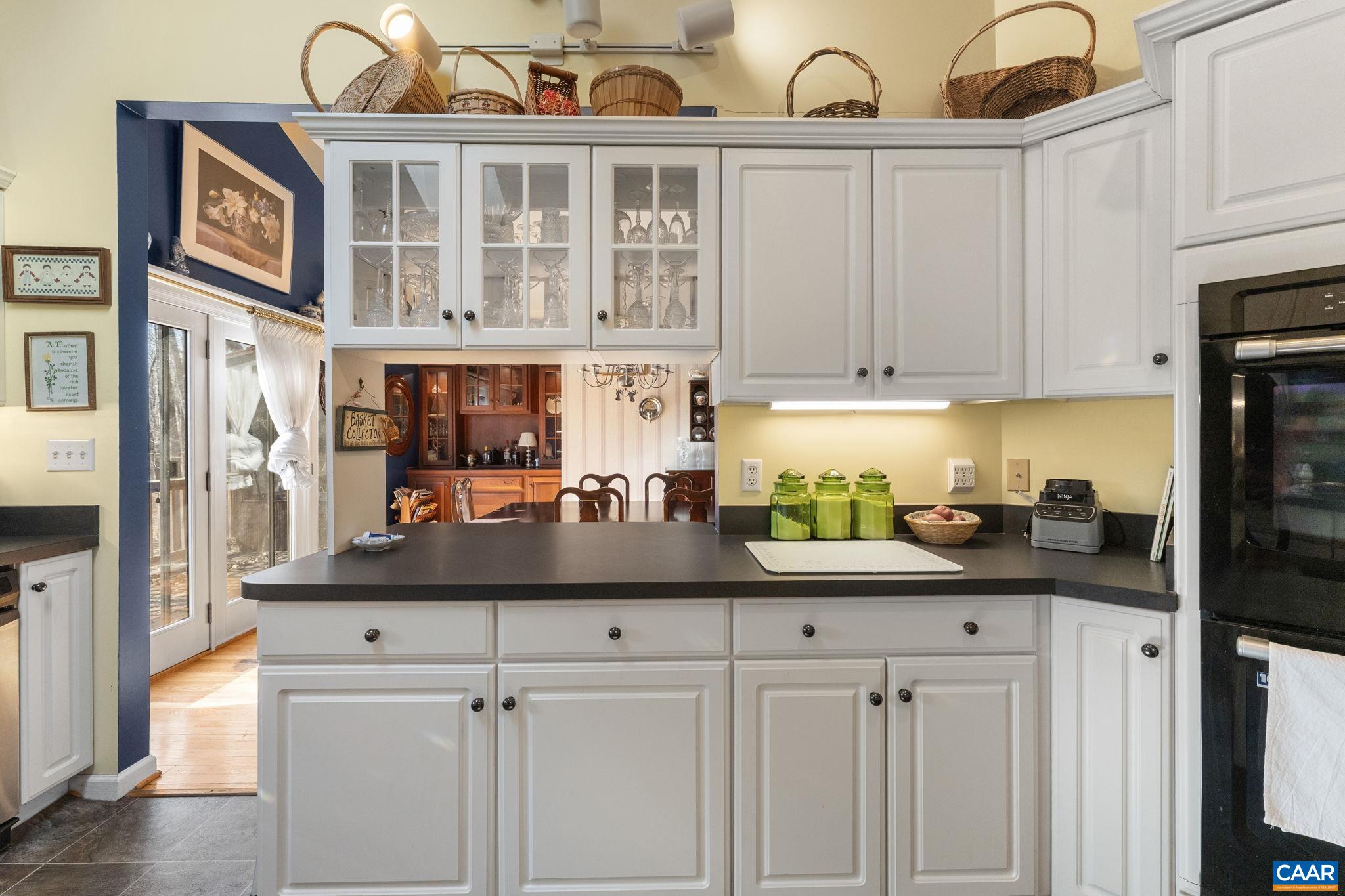 669 James River Road Scottsville, VA 24590 - Photo 16 of 61