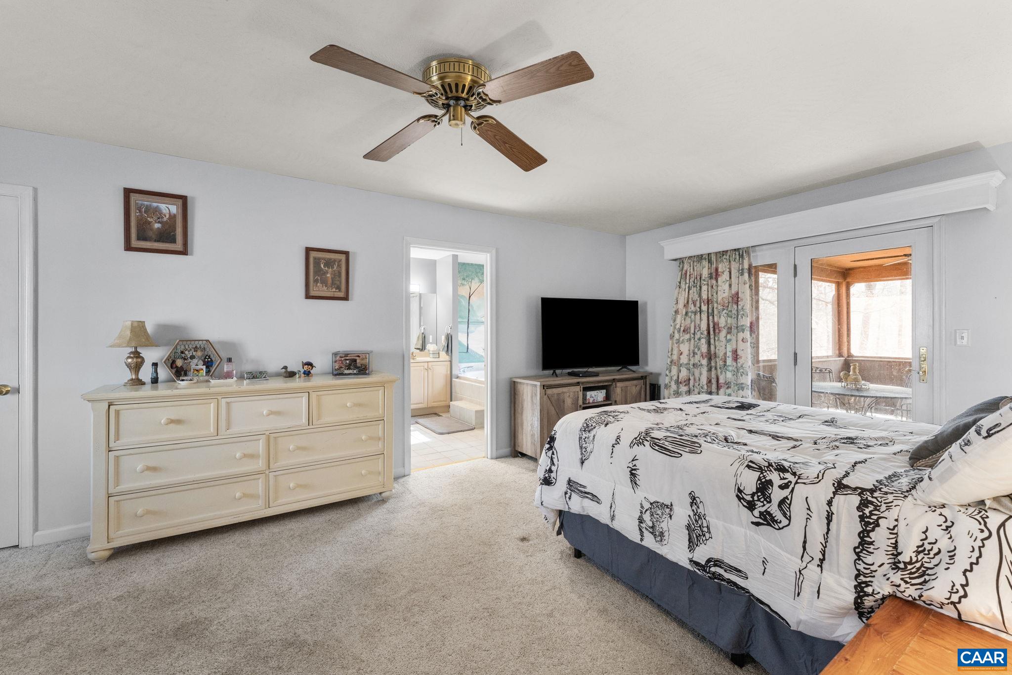 669 James River Road Scottsville, VA 24590 - Photo 22 of 61