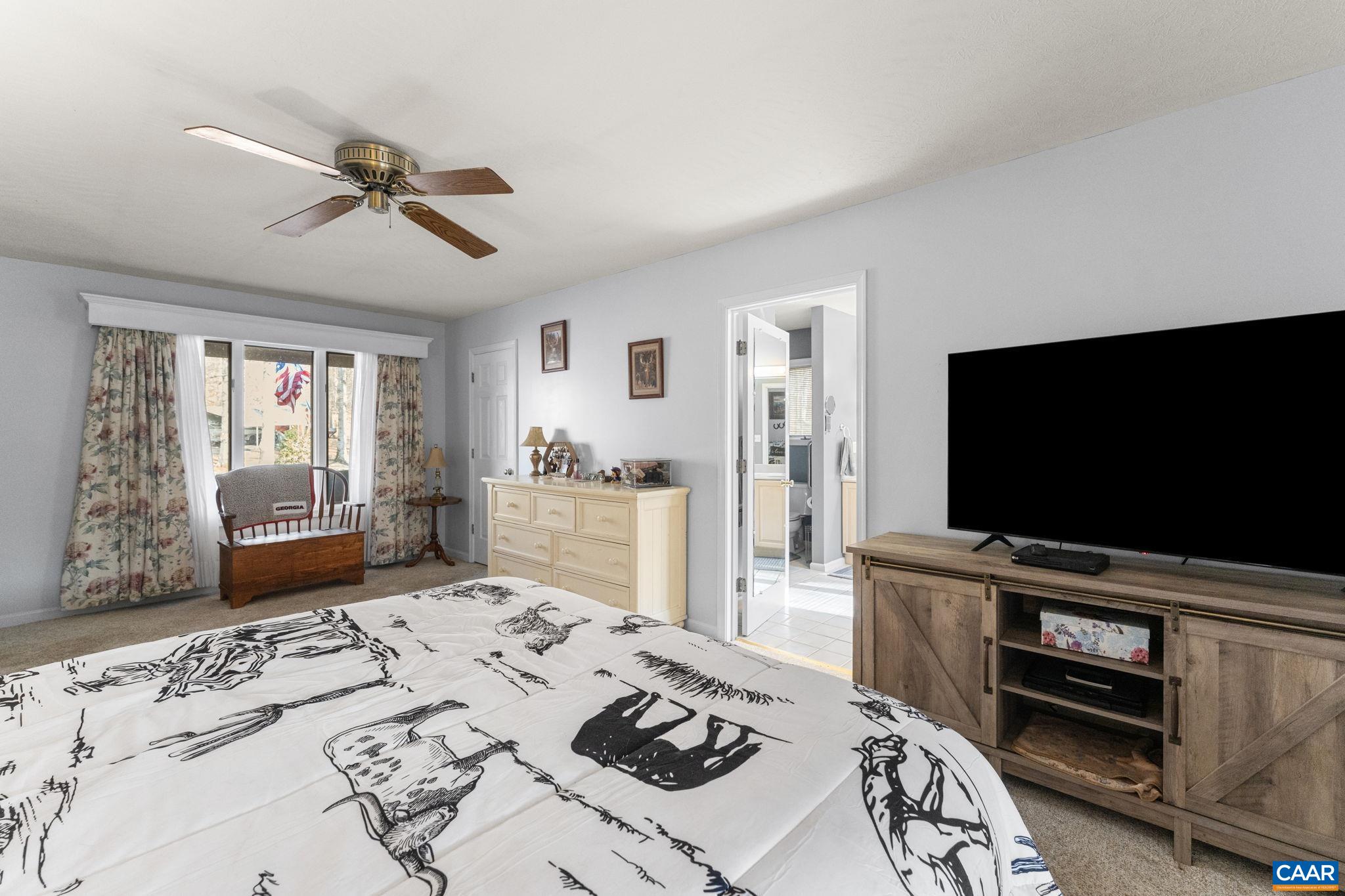 669 James River Road Scottsville, VA 24590 - Photo 23 of 61