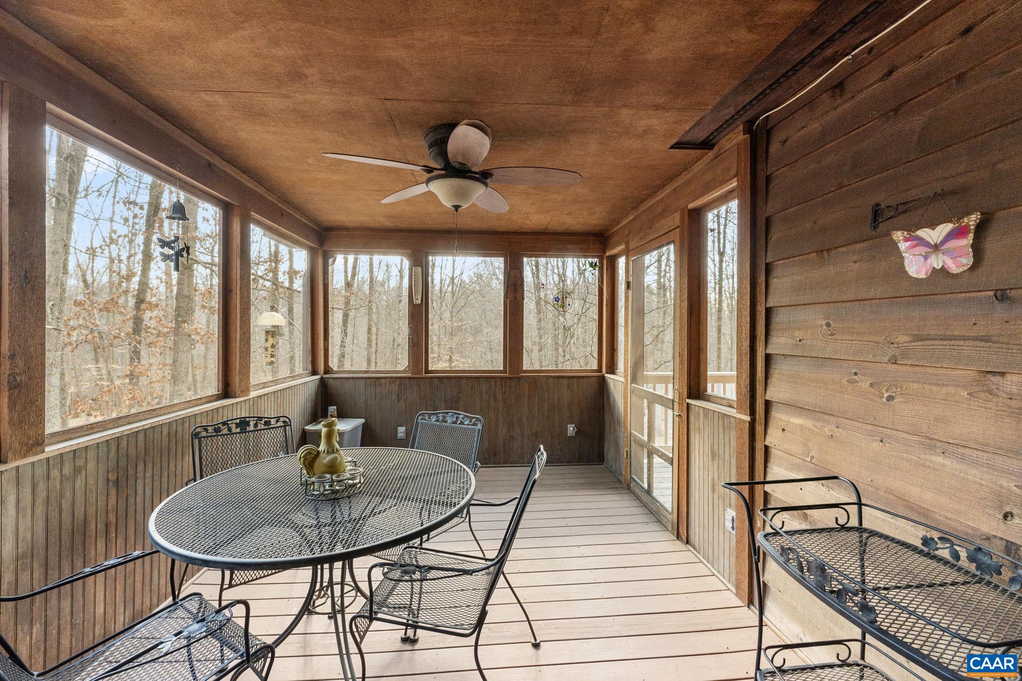 669 James River Road Scottsville, VA 24590 - Photo 25 of 61