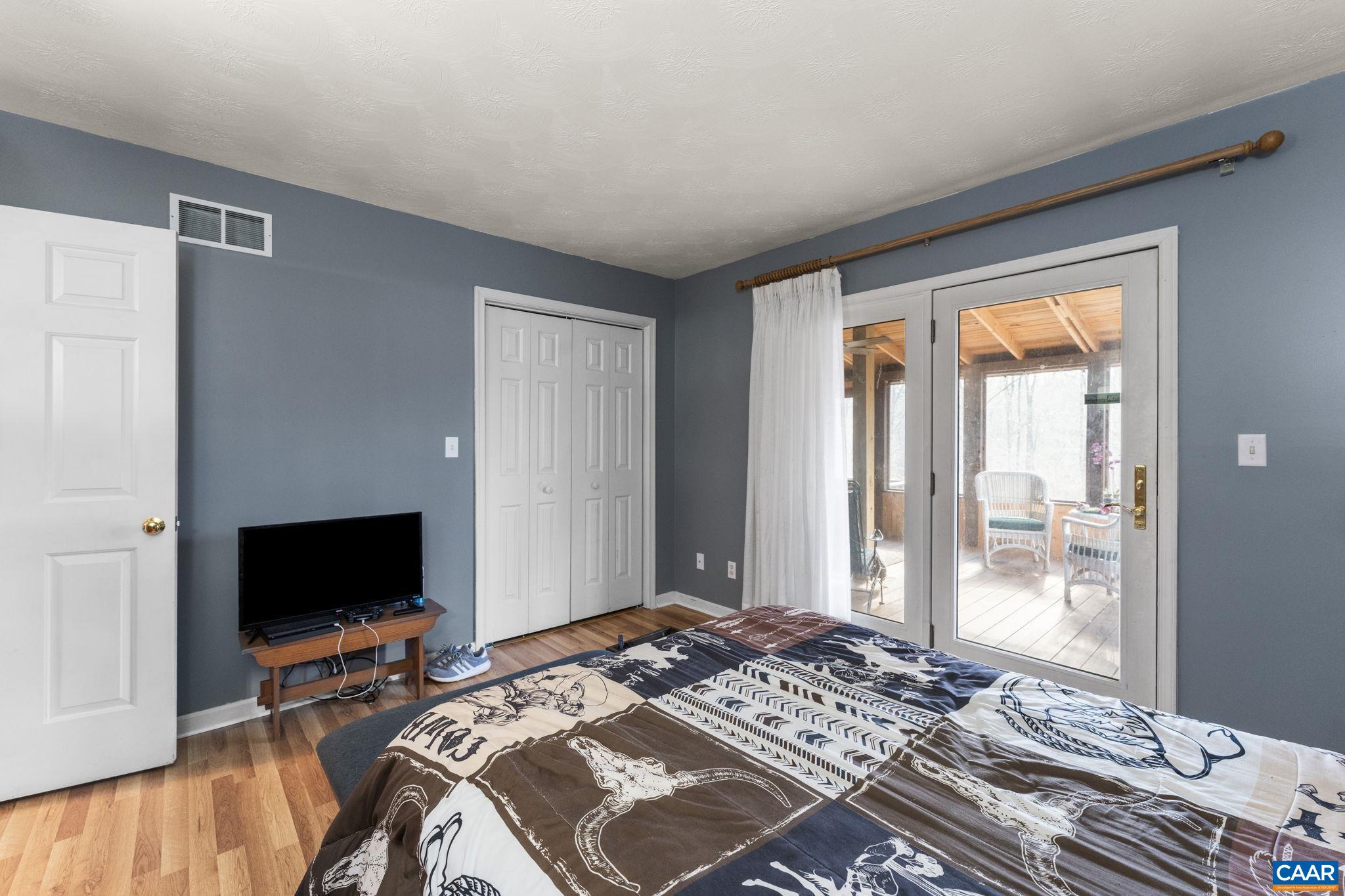 669 James River Road Scottsville, VA 24590 - Photo 30 of 61