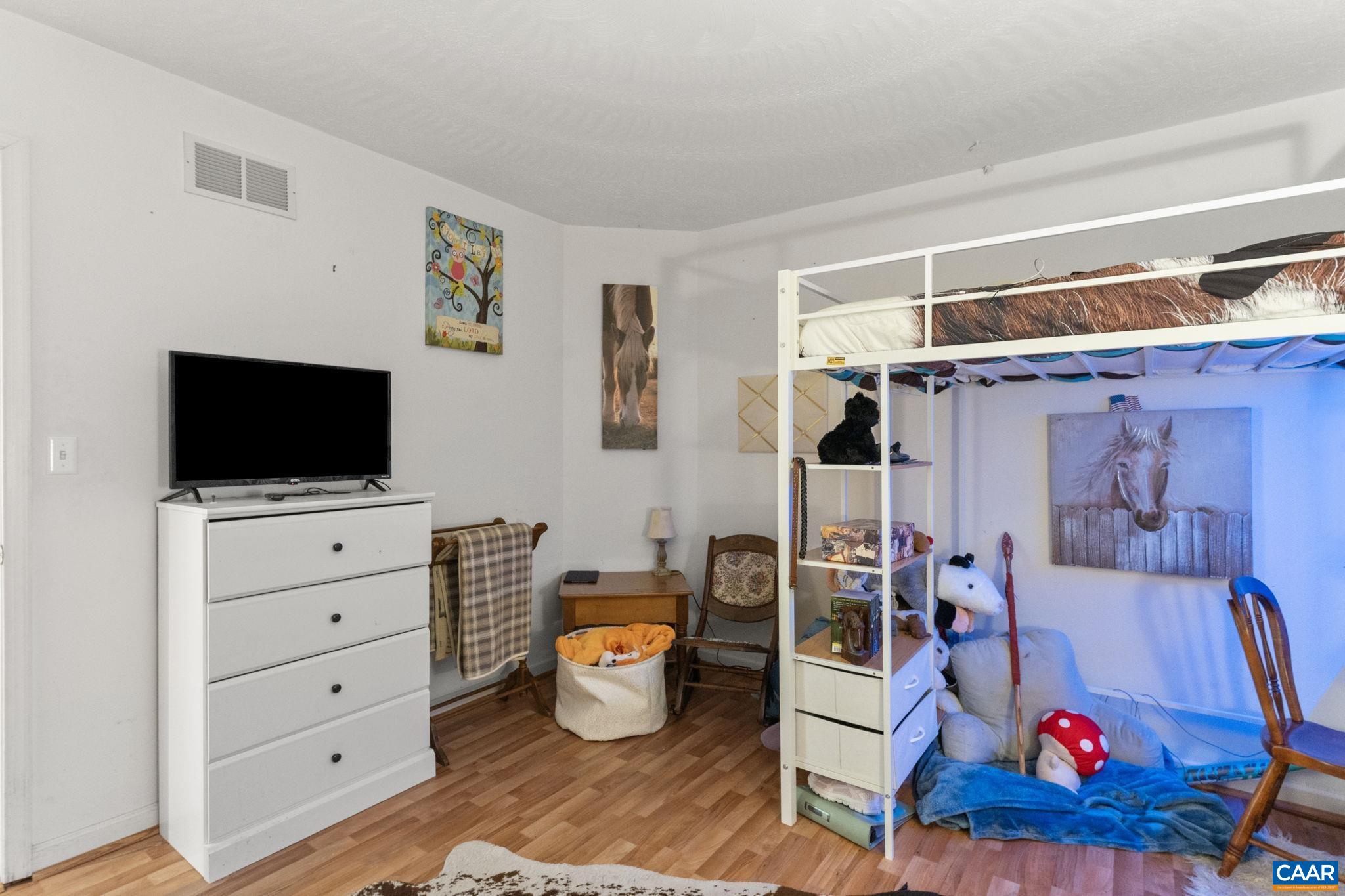 669 James River Road Scottsville, VA 24590 - Photo 33 of 61