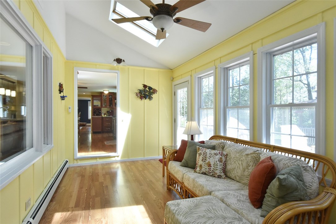 316 Crestwood Road Warwick, RI 02886 - Photo 20 of 32 Gallery Image 20