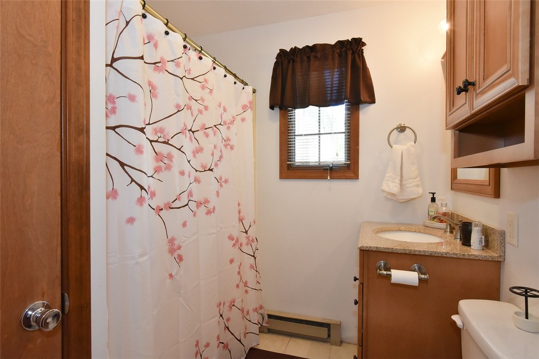 316 Crestwood Road Warwick, RI 02886 - Photo 30 of 32 Gallery Image 30