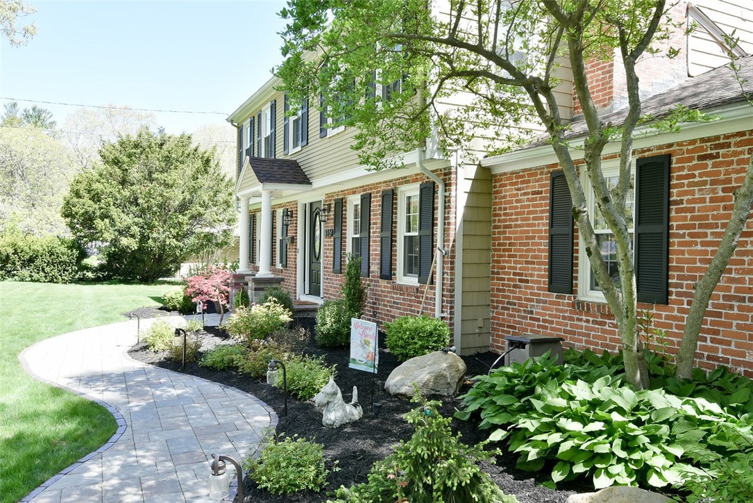 316 Crestwood Road Warwick, RI 02886 - Photo 3 of 32 Gallery Image 3