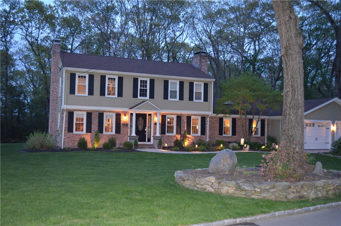 316 Crestwood Road Warwick, RI 02886 - Photo 4 of 32 Gallery Image 4