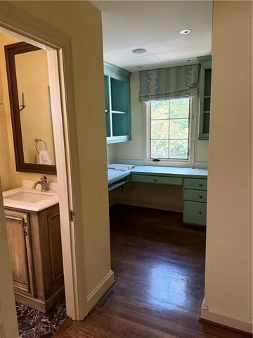 $5,500 | 5001 Sunset Drive, Kansas City, MO 64112