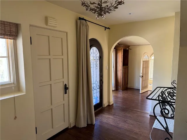 $5,500 | 5001 Sunset Drive, Kansas City, MO 64112