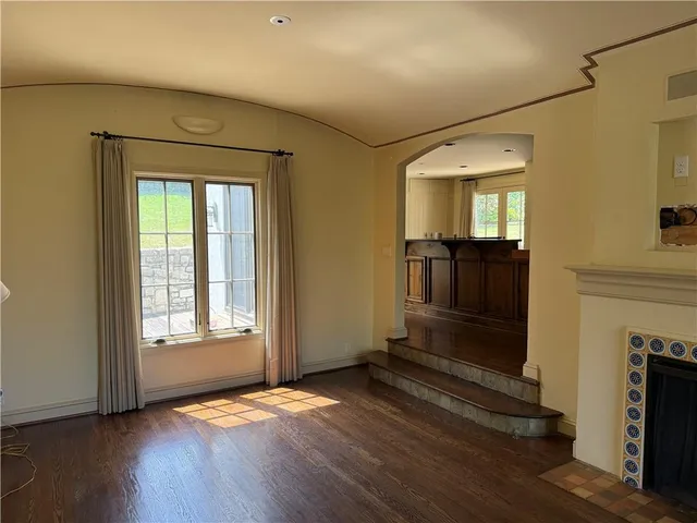 $5,500 | 5001 Sunset Drive, Kansas City, MO 64112