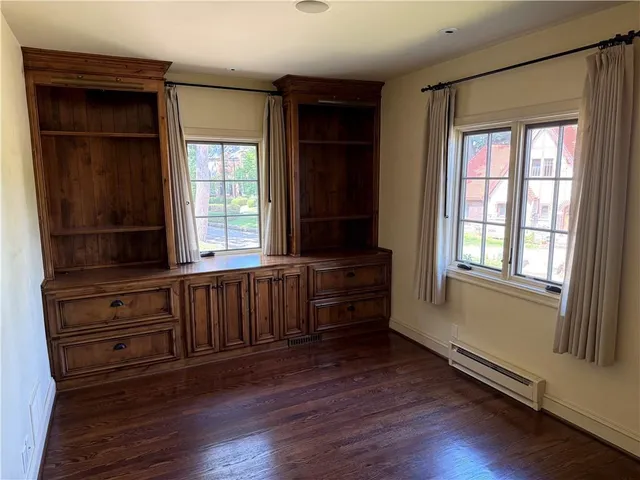 $5,500 | 5001 Sunset Drive, Kansas City, MO 64112