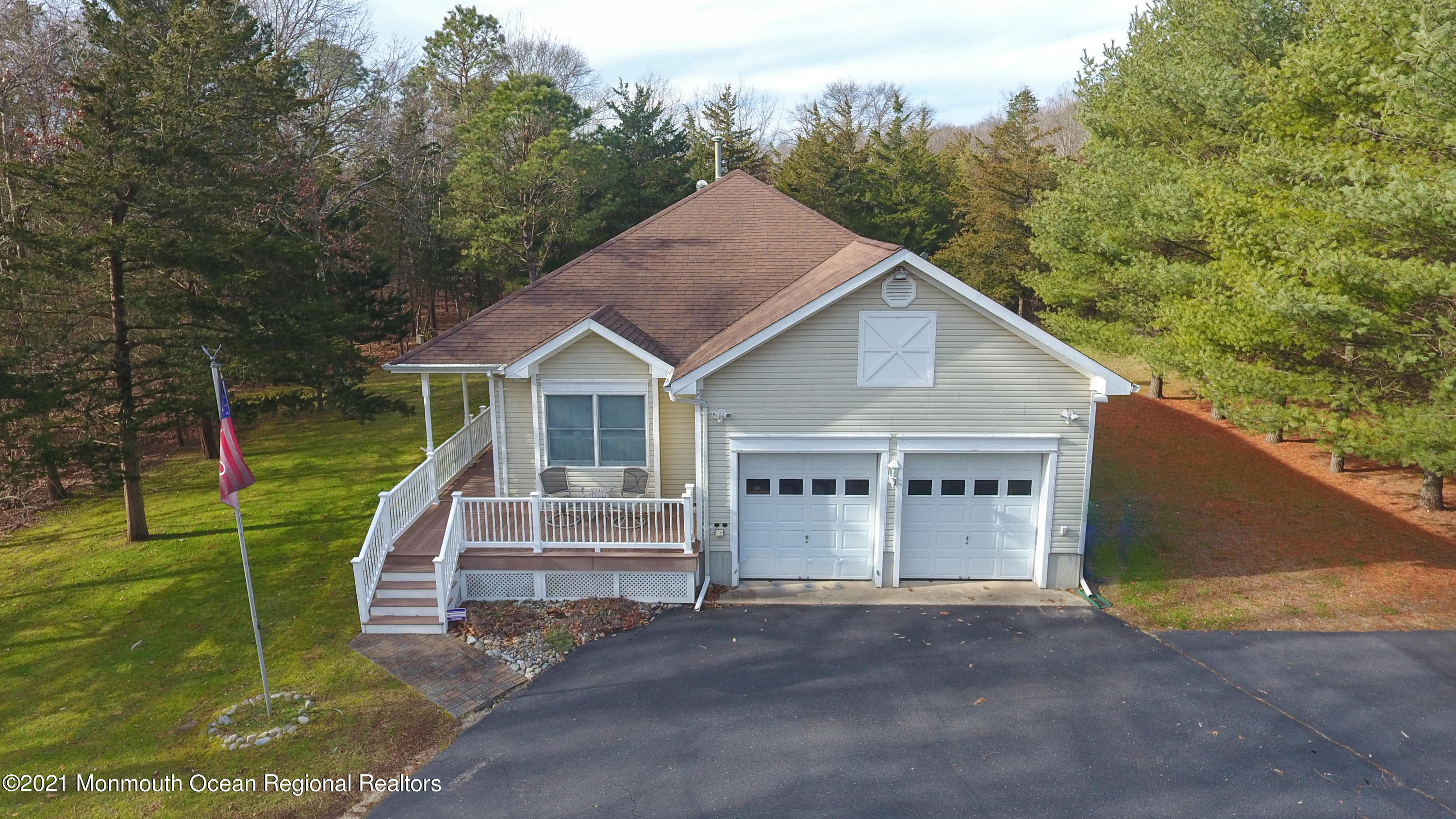 352 Brewers Bridge Road Jackson, NJ 08527 - Photo 1 of 34 a view of a house with a yard