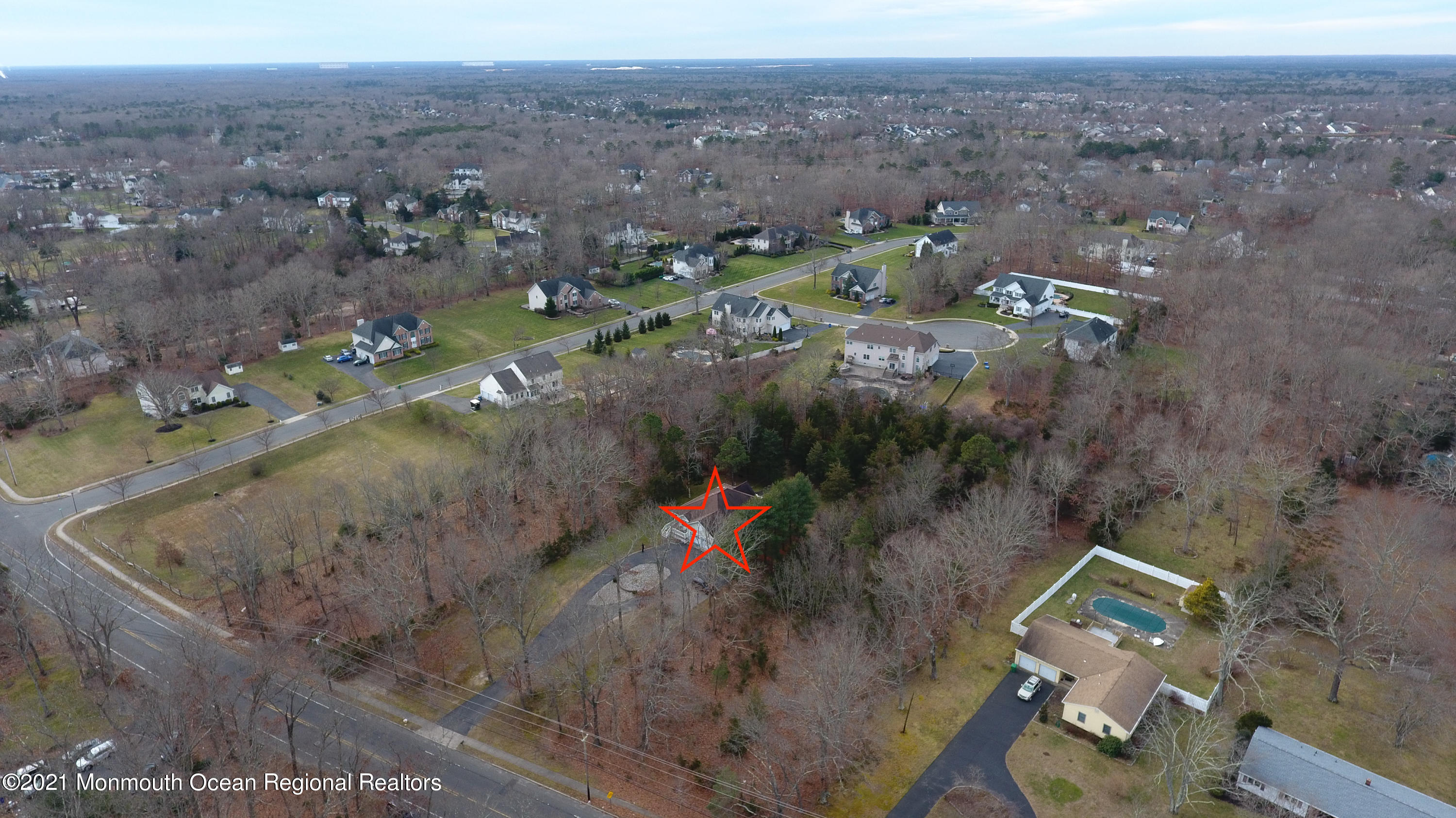 352 Brewers Bridge Road Jackson, NJ 08527 - Photo 16 of 34 an aerial view of a house with a yard