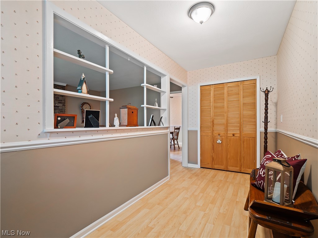 570 Prospect Road Berea, OH 44017 - Photo 4 of 27 Gallery Image 4