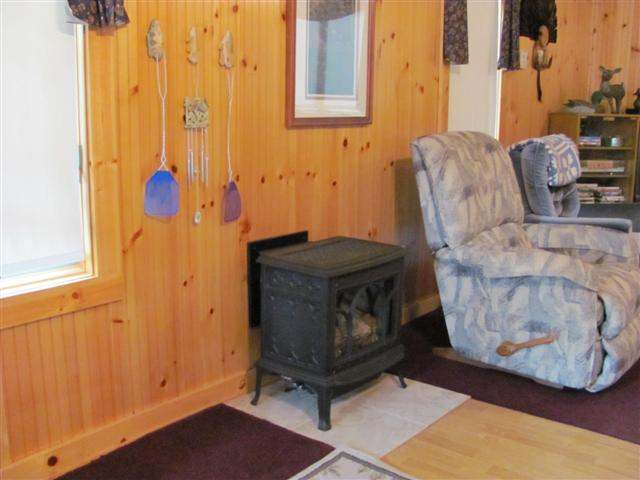 13234 Wardecke Road Pound, WI 54161 - Photo 10 of 20 Gallery Image 10
