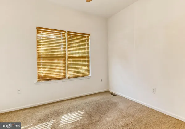 $475,000 | 176 Billows Drive, Mount Royal, NJ 08061