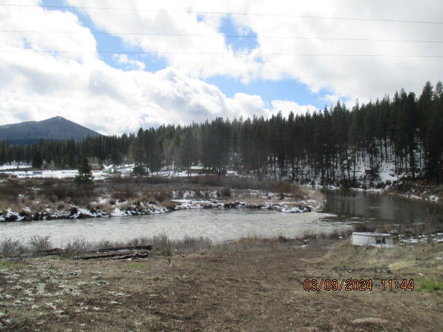 11212 Sprague River Road Chiloquin, OR 97624 - Photo 15 of 17 IMG_1519