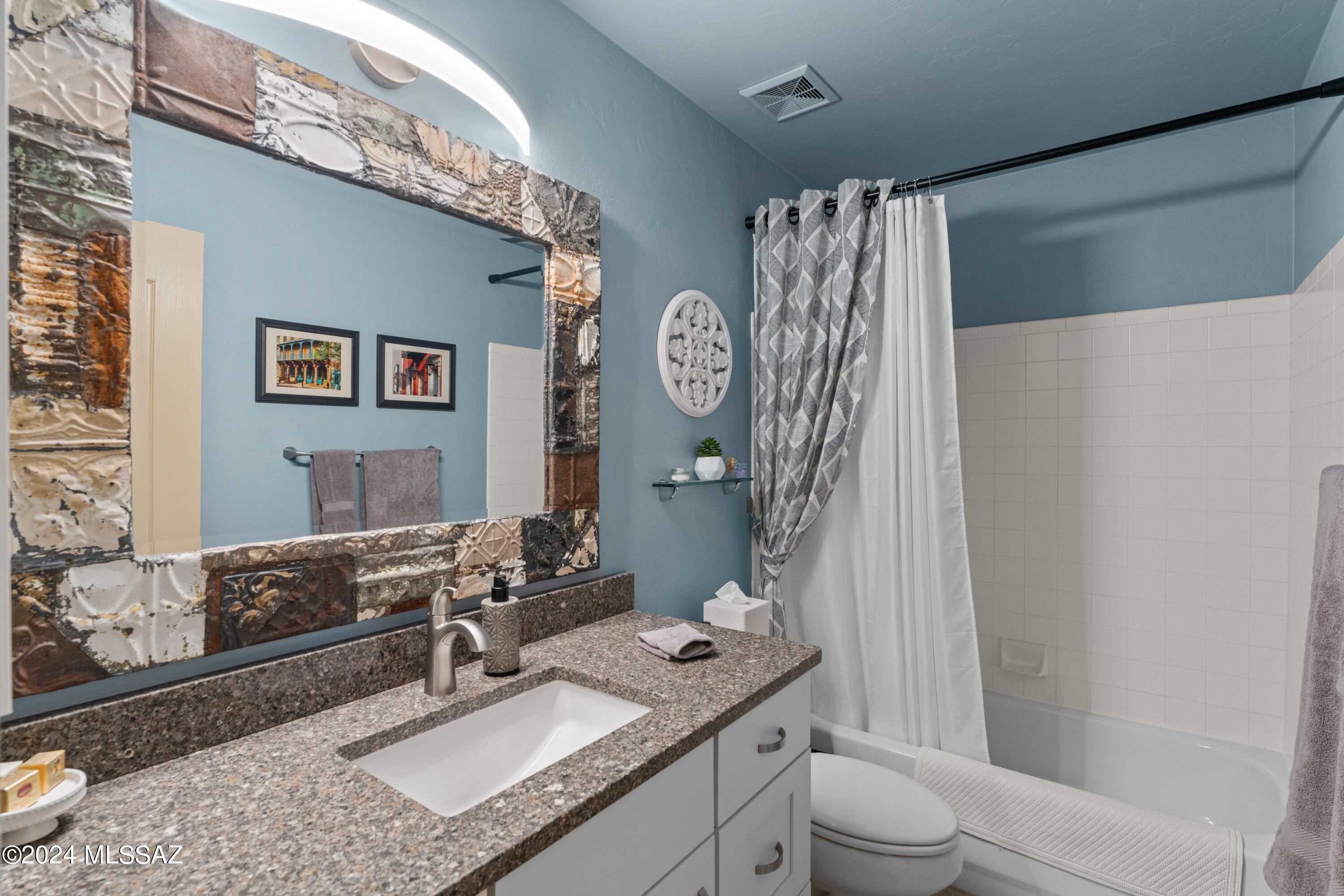 284 West Plateau Road Tucson, AZ 85737 - Photo 41 of 50 Main Bath