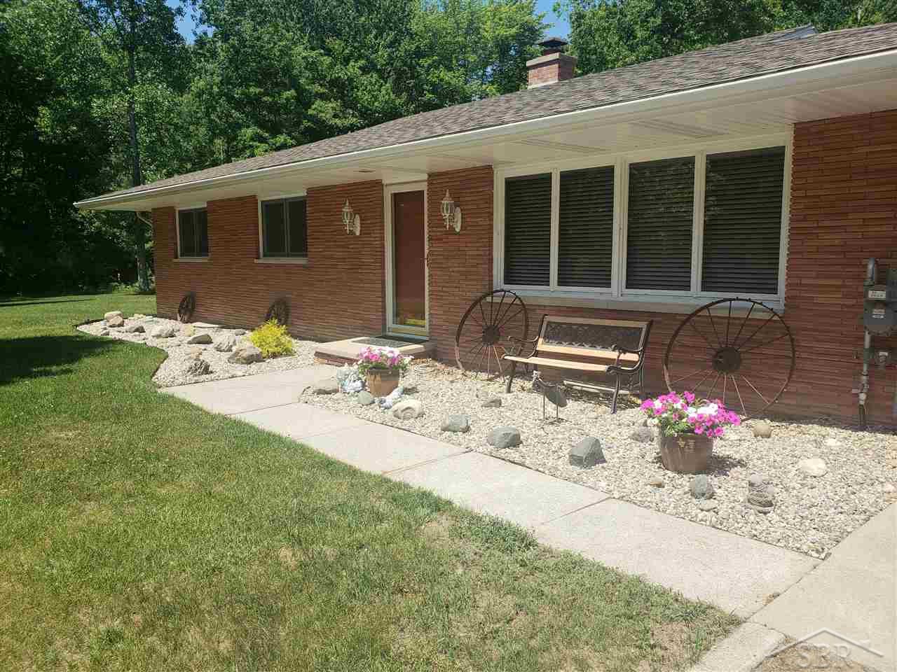 13018 Dempsey Road St. Charles, MI 48655 - Photo 2 of 25 Gallery Image 2