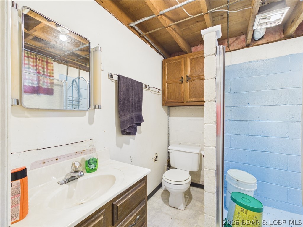4582 Lower Prairie Hollow Road Roach, MO 65787 - Photo 45 of 51