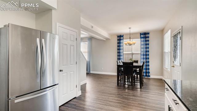 5395 Rondo Way Colorado Springs, CO 80911 - Photo 9 of 28 Bright and Airy!
