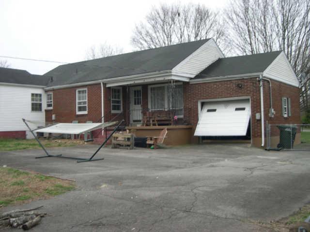 202 Sugarberry Lane Springfield, TN 37172 - Photo 2 of 13 Gallery Image 2