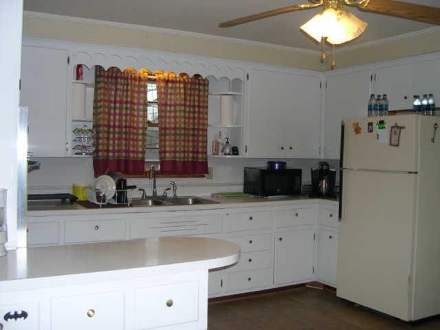 202 Sugarberry Lane Springfield, TN 37172 - Photo 5 of 13 Gallery Image 5