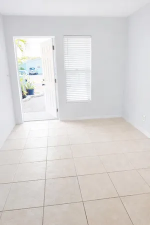 $2,000 | 1017 Southeast 3rd Street, Unit 3, Deerfield Beach, FL 33441