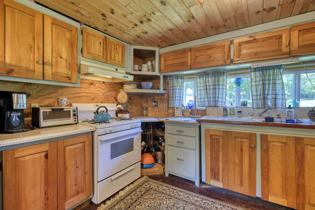 18 Cat Cove Road Stonington, ME 04681 - Photo 35 of 61 18Cat'sCove-35