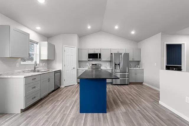 $349,900 | 843 Redhawk Drive, Pulaski, WI 54162