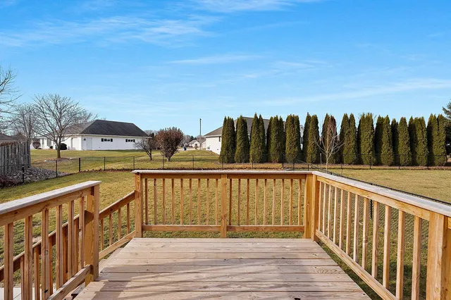 $349,900 | 843 Redhawk Drive, Pulaski, WI 54162