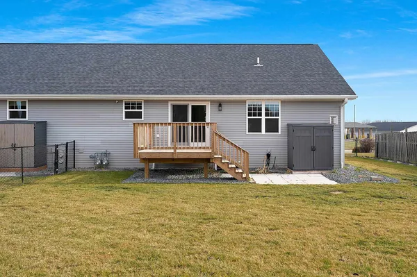$349,900 | 843 Redhawk Drive, Pulaski, WI 54162