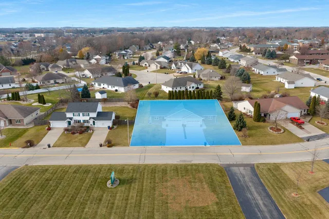 $349,900 | 843 Redhawk Drive, Pulaski, WI 54162