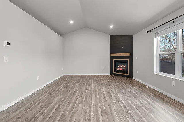 $349,900 | 843 Redhawk Drive, Pulaski, WI 54162