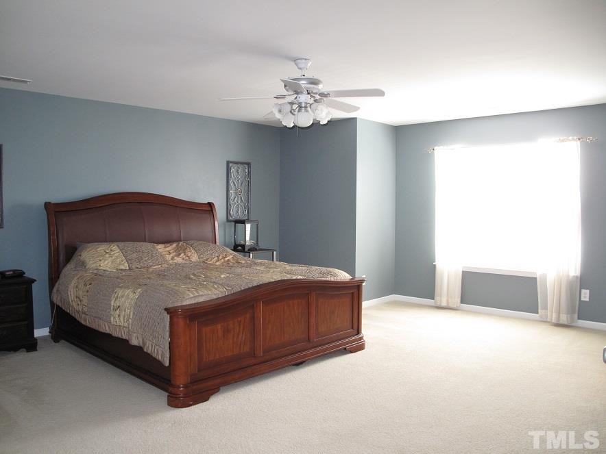 10437 Chandler Way Raleigh, NC 27614 - Photo 12 of 25 Gallery Image 12