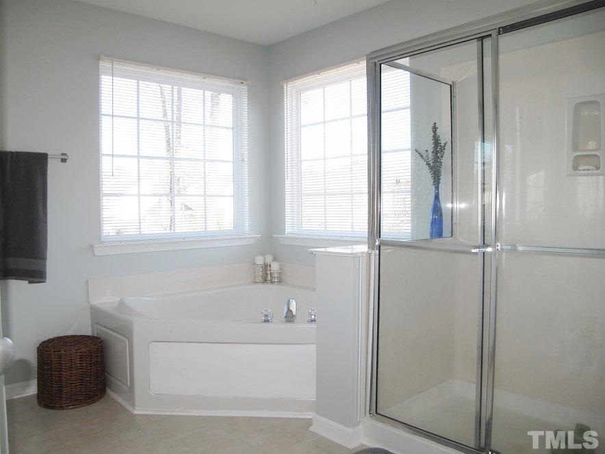 10437 Chandler Way Raleigh, NC 27614 - Photo 15 of 25 Gallery Image 15
