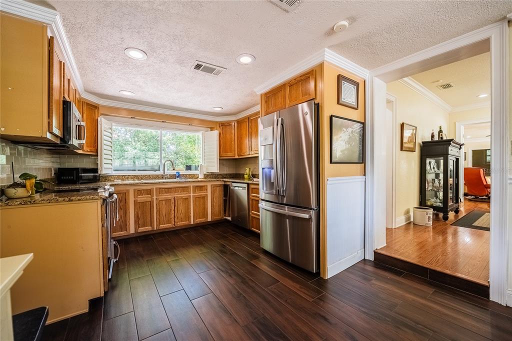 2804 Nevada Road Lakeland, FL 33803 - Photo 3 of 48 Gallery Image 3