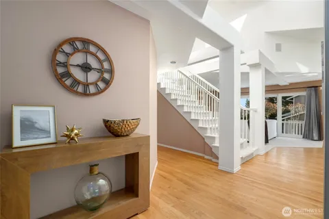 $1,625,000 | 15920 Northeast 51st Street, Redmond, WA 98052