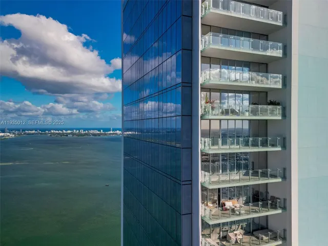 $1,299,000 | 700 Northeast 26th Terrace, Unit 4906, Miami, FL 33137