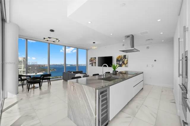 $1,299,000 | 700 Northeast 26th Terrace, Unit 4906, Miami, FL 33137