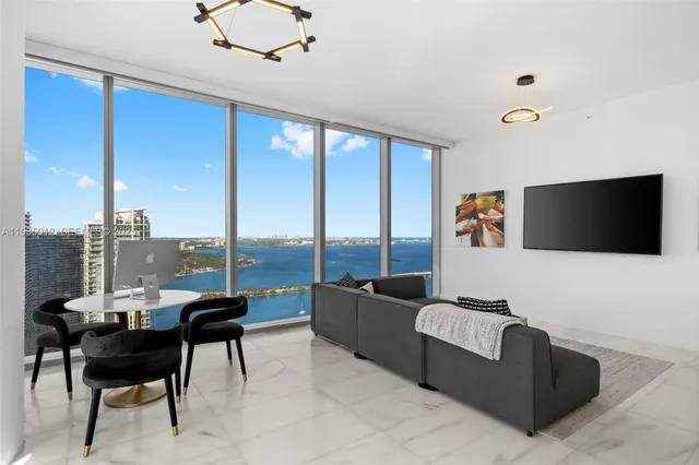 $1,299,000 | 700 Northeast 26th Terrace, Unit 4906, Miami, FL 33137