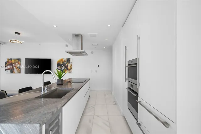 $1,299,000 | 700 Northeast 26th Terrace, Unit 4906, Miami, FL 33137